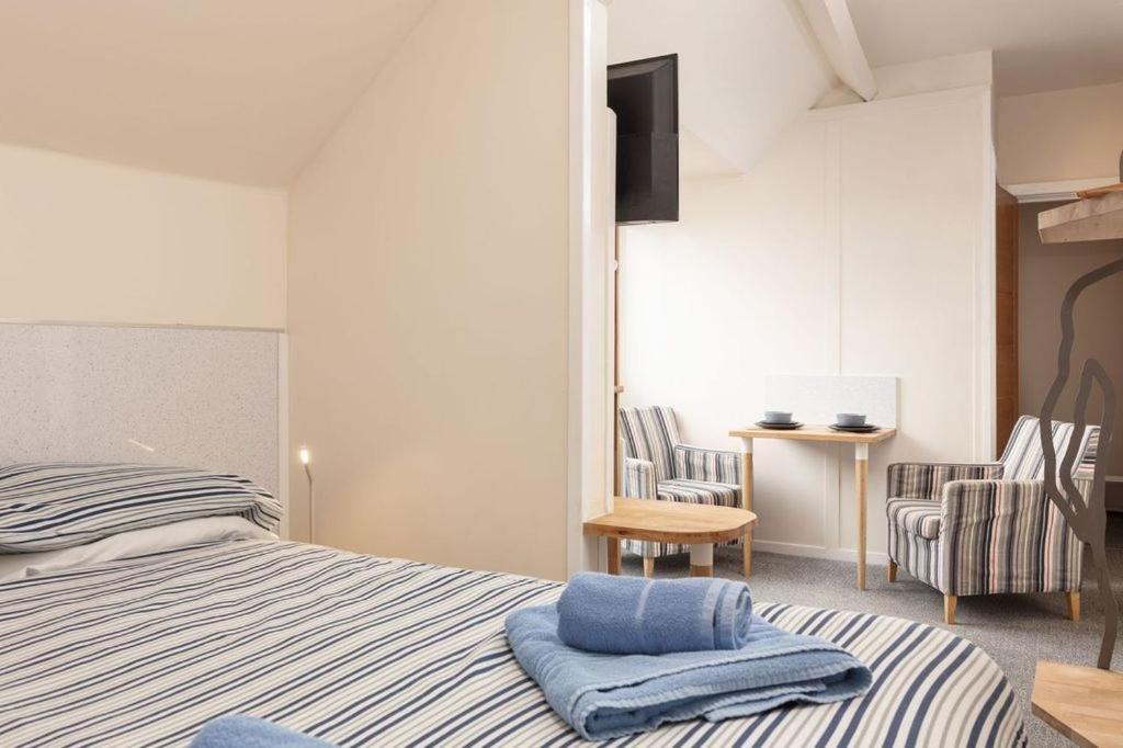 Silver Street Suites Whitby Eksteriør bilde