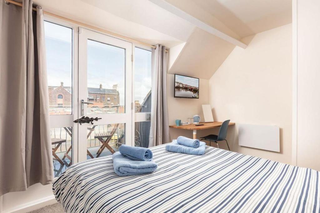 Silver Street Suites Whitby Eksteriør bilde